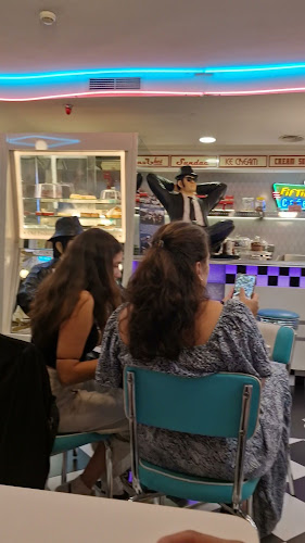 Av. Dom João II 43 A, 1990-083 Lisboa