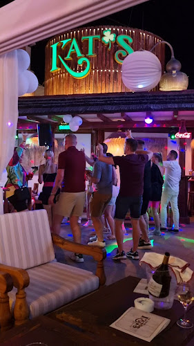 Opinii despre Kat's Rooftop pub Albufeira în Albufeira - Gastronomia e hotelaria