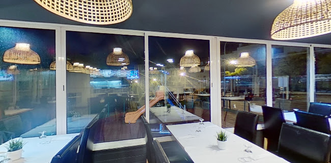 Roberto`s Chicken piri-piri Open Times