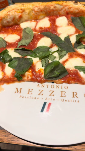 Av. Gen. Norton de Matos 35, 4450-191 Matosinhos