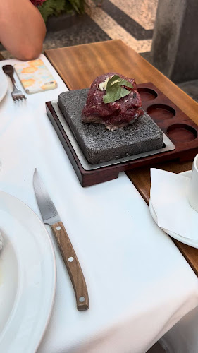 O Dragoeiro - Funchal