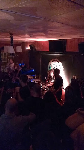 Opinii despre Skadi Bar în Torres Vedras - Gastronomia e hotelaria