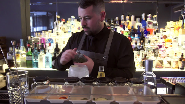 Opinii despre The Gin House în Porto - Gastronomia e hotelaria