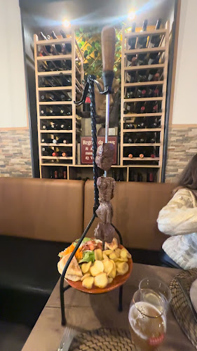 Ávila snackbar - Gastronomia e hotelaria
