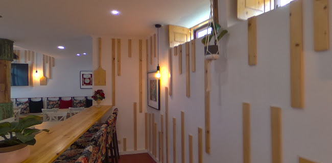 Pizza Out - Gastronomia e hotelaria