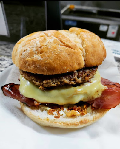 R. Tomás Ribeiro 85, 2910-350 Setúbal