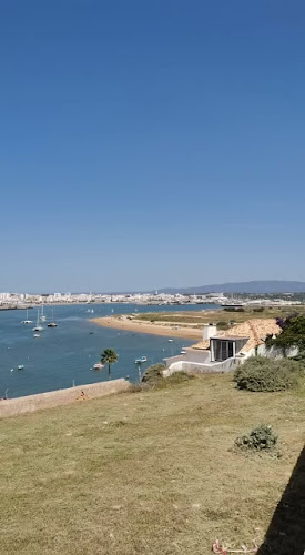 Praça Rainha Dona Leonor 15, 8400-235 Ferragudo