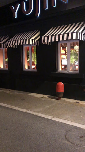 Opinii despre YÜJIN Sushi (São João da Madeira) în São João da Madeira - Gastronomia e hotelaria