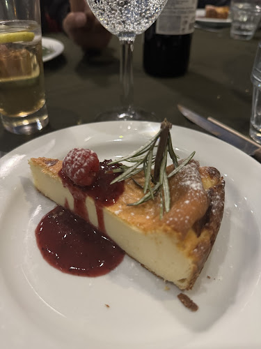 Cais da Tosca - Gastronomia e hotelaria