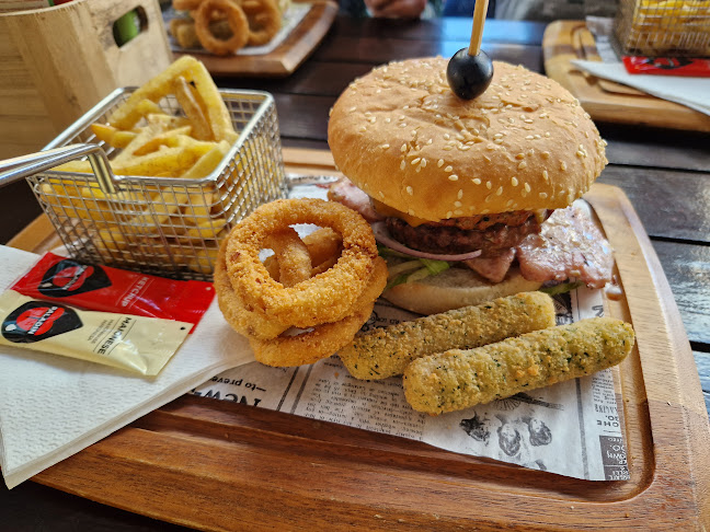 Oasis - Gastronomia e hotelaria