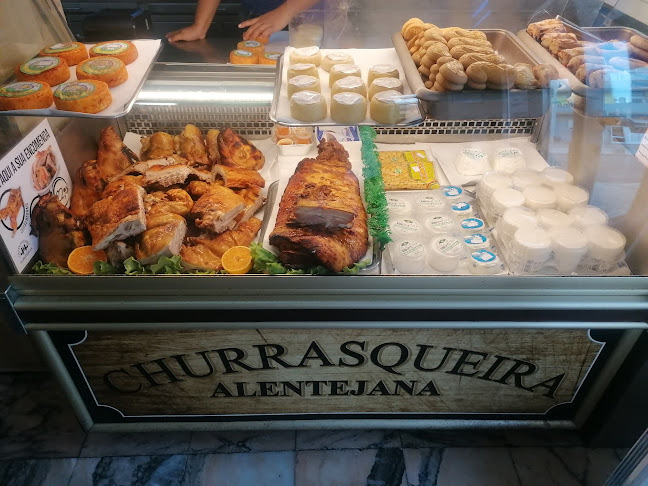 Av. Dr. Aresta Branco 2, 2825-322 Costa da Caparica