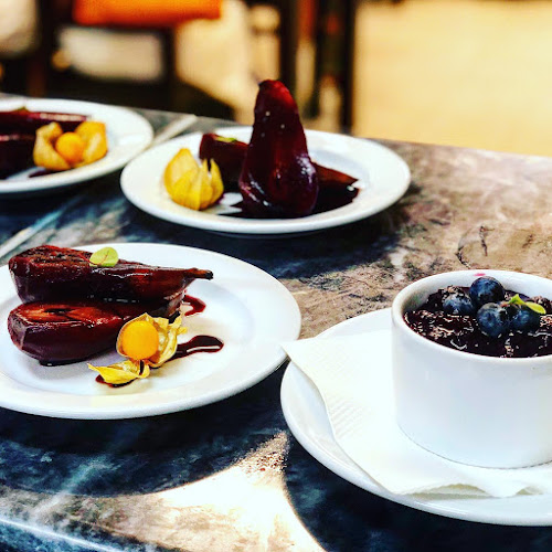 R. 25 de Abril 3, 2090-217 Alpiarça