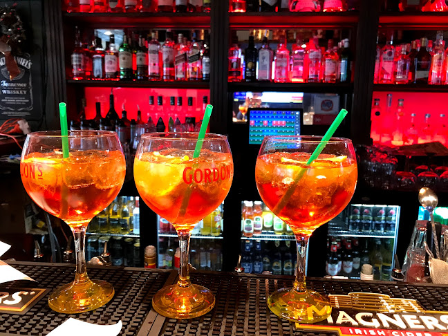 Opinii despre Masters Sports Bar în Quarteira - Gastronomia e hotelaria