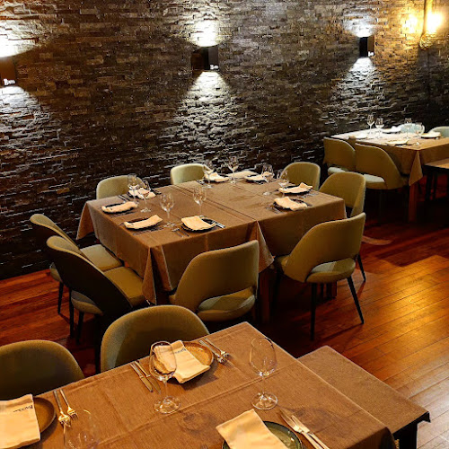 Rua do Brasil 22, 4520-203 Santa Maria da Feira