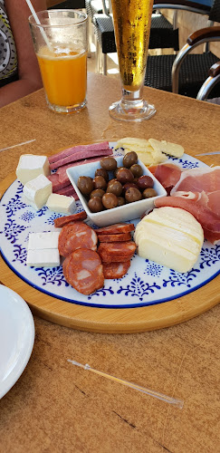 Comentarii opinii despre Cais de Santa Luzia Bar & Café