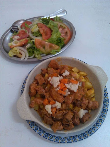 Cafe Snak-bar Casa Do Adro - Gastronomia e hotelaria