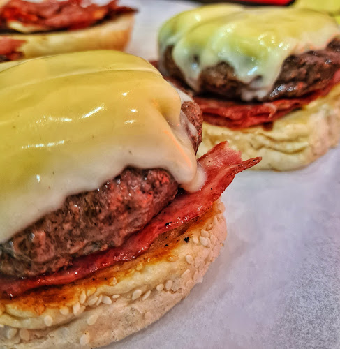 HAMBURGUERIA Authentic Burger - S. Cosme