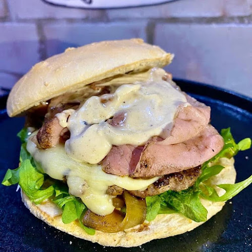Opinii despre Hamburgueria - Com Unhas e Dentes în Lamego - Gastronomia e hotelaria