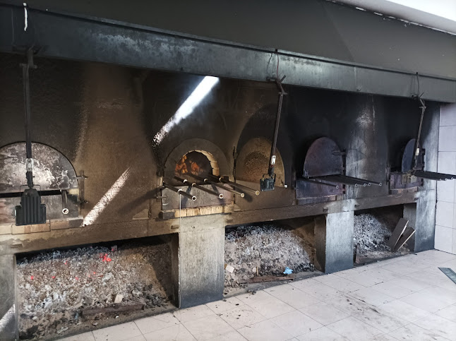 Churrasqueira D'Aldeia - O Retiro dos Leitões