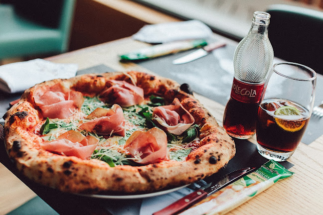 Av. Gen. Norton de Matos 35, 4450-191 Matosinhos