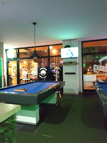 Opinii despre The Rolling Sports Bar în Porto - Gastronomia e hotelaria