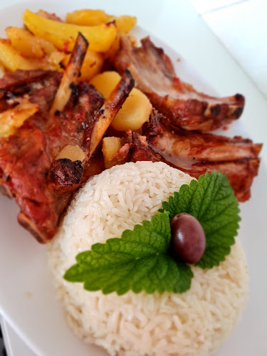 Largo Sra. dos Caminhos 47, 4785-063 Trofa