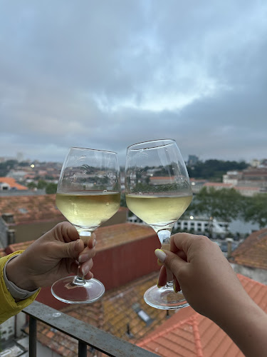 R. de Tomás Gonzaga 90, 4050-605 Porto