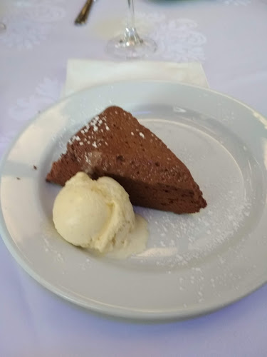 A Tendinha - Gastronomia e hotelaria