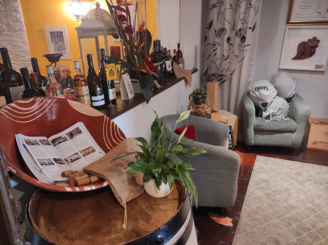 R. Curvo Semedo 39, 7050-165 Montemor-o-Novo