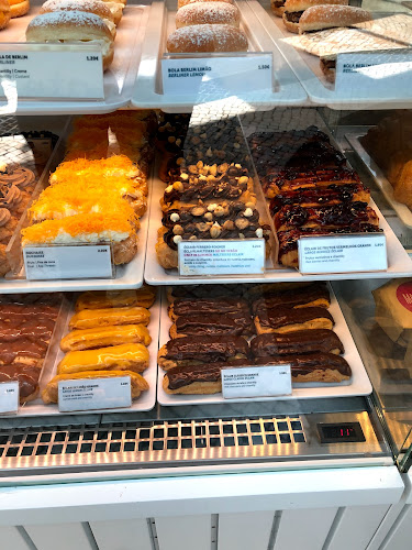 Av. Dr. António Rodrigues Manito 22, 2900-058 Setúbal