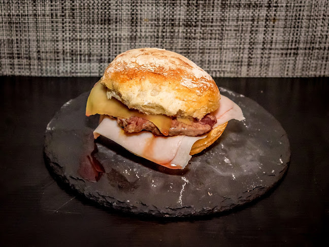Badio Hamburgueria Pregaria - Gastronomia e hotelaria