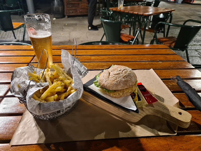 Praça do Conselheiro Silva Torres, 4910-122 Caminha