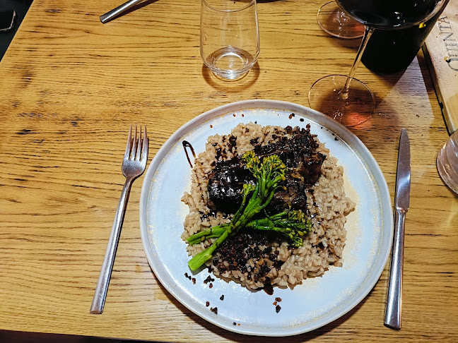 Restaurante Adiafa - Gastronomia e hotelaria