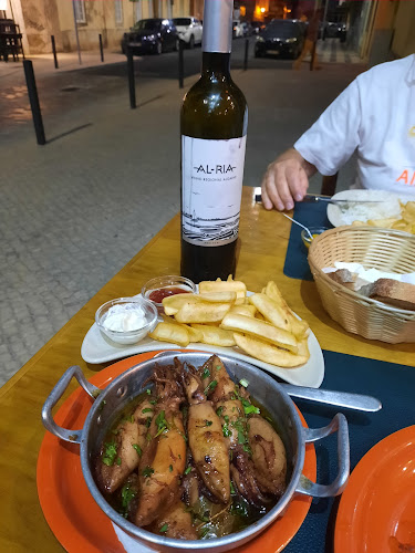 Lgo do Pé da Cruz 1, 8000-154 Faro