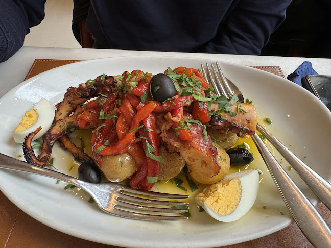 Tv. de Cedofeita 48, 4050-183 Porto