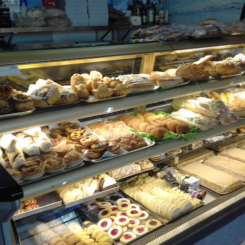 Comentarii opinii despre Cafetaria Batikanos