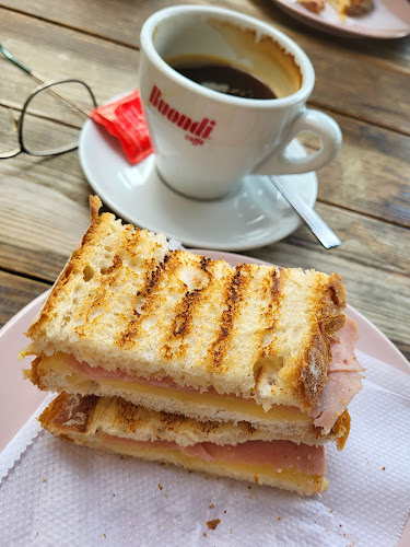 Café Do Bairro - Lagos