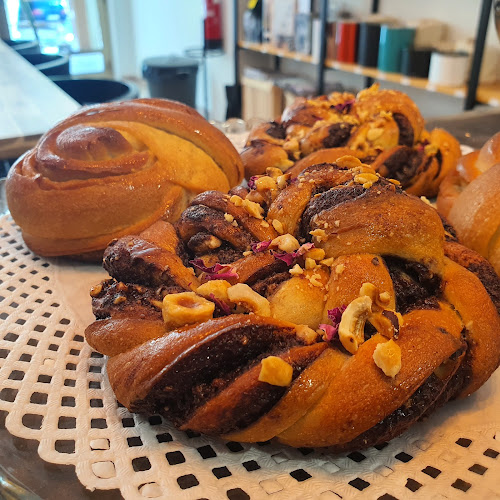 Av. Dom Sebastião 69E, 2825-407 Costa da Caparica