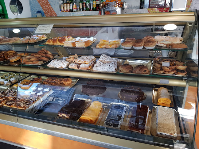 Cafetaria Batikanos - Gastronomia e hotelaria