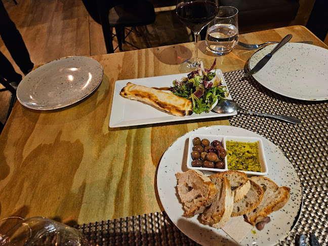 Comments and reviews of Bottle . Wine and Food