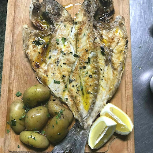 Opinii despre Restaurante Dom Lucas în Santiago do Cacém - Gastronomia e hotelaria