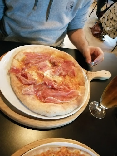 Pizzaria Luzzo - Gastronomia e hotelaria