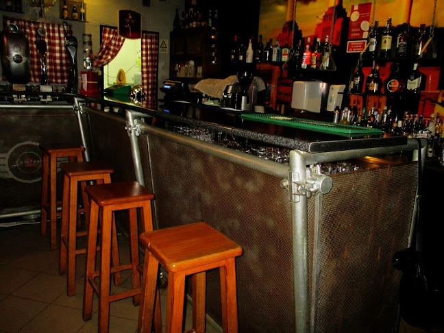 Lambreta Bar - Gastronomia e hotelaria