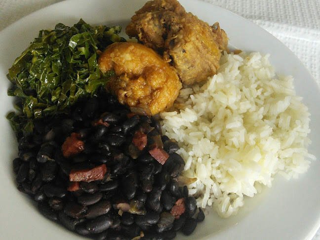 Comentarii opinii despre Pires & Irmão-exploração De Cafés E Snack-bares Lda