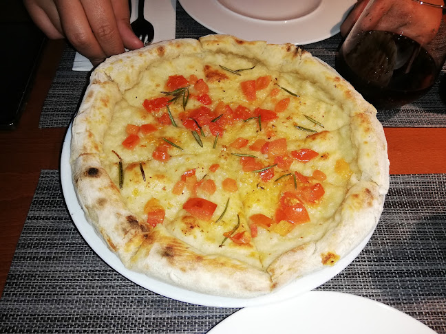 AMICI Pizza & Pasta - Gastronomia e hotelaria