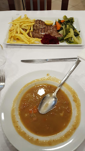 Le Parisien - Gastronomia e hotelaria