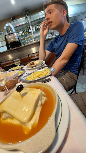 R. de Serpa Pinto 13, 4050-272 Porto