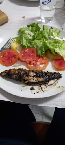 Opinii despre Café Lina - Sobe e Desce Almoços Prato do Dia în Santa Maria da Feira - Gastronomia e hotelaria