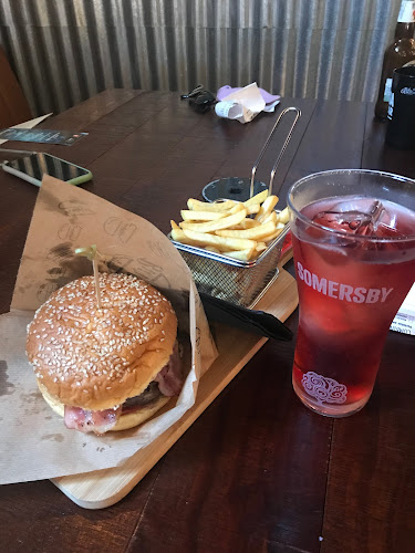 R. Imperatriz Dona Amelia 114 A, São Martinho, 9004-542 Funchal