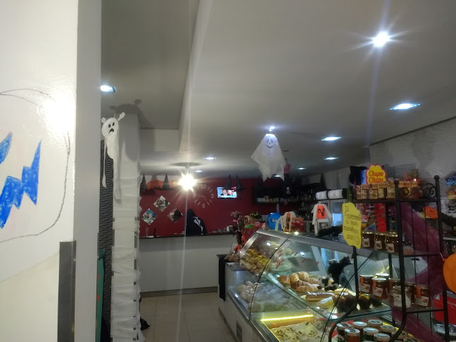 R. 25 de Abril loja 131, 4740-593 Palmeira de Faro